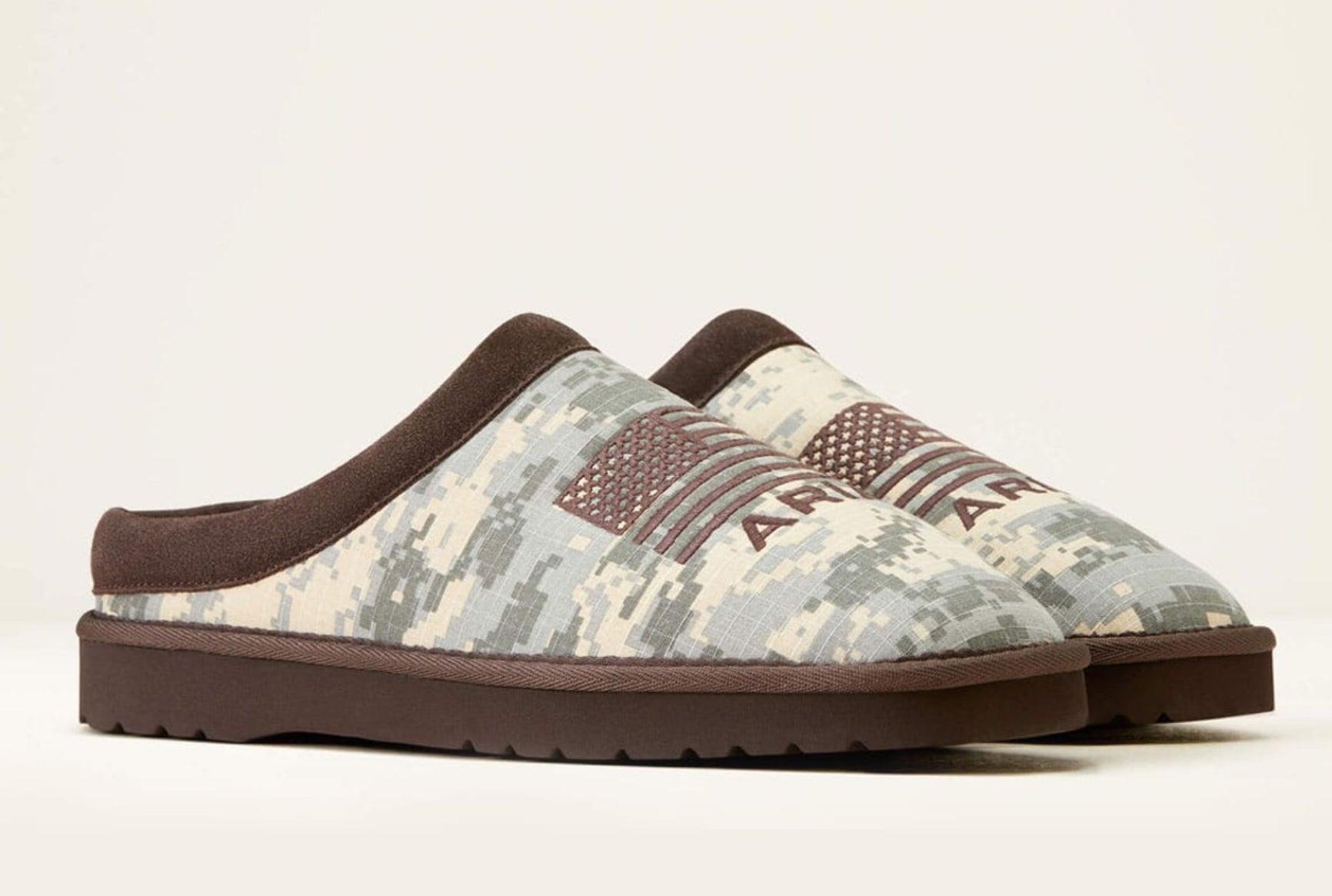 Ariat | Zapatillas Flying Proud de punta cuadrada para hombre