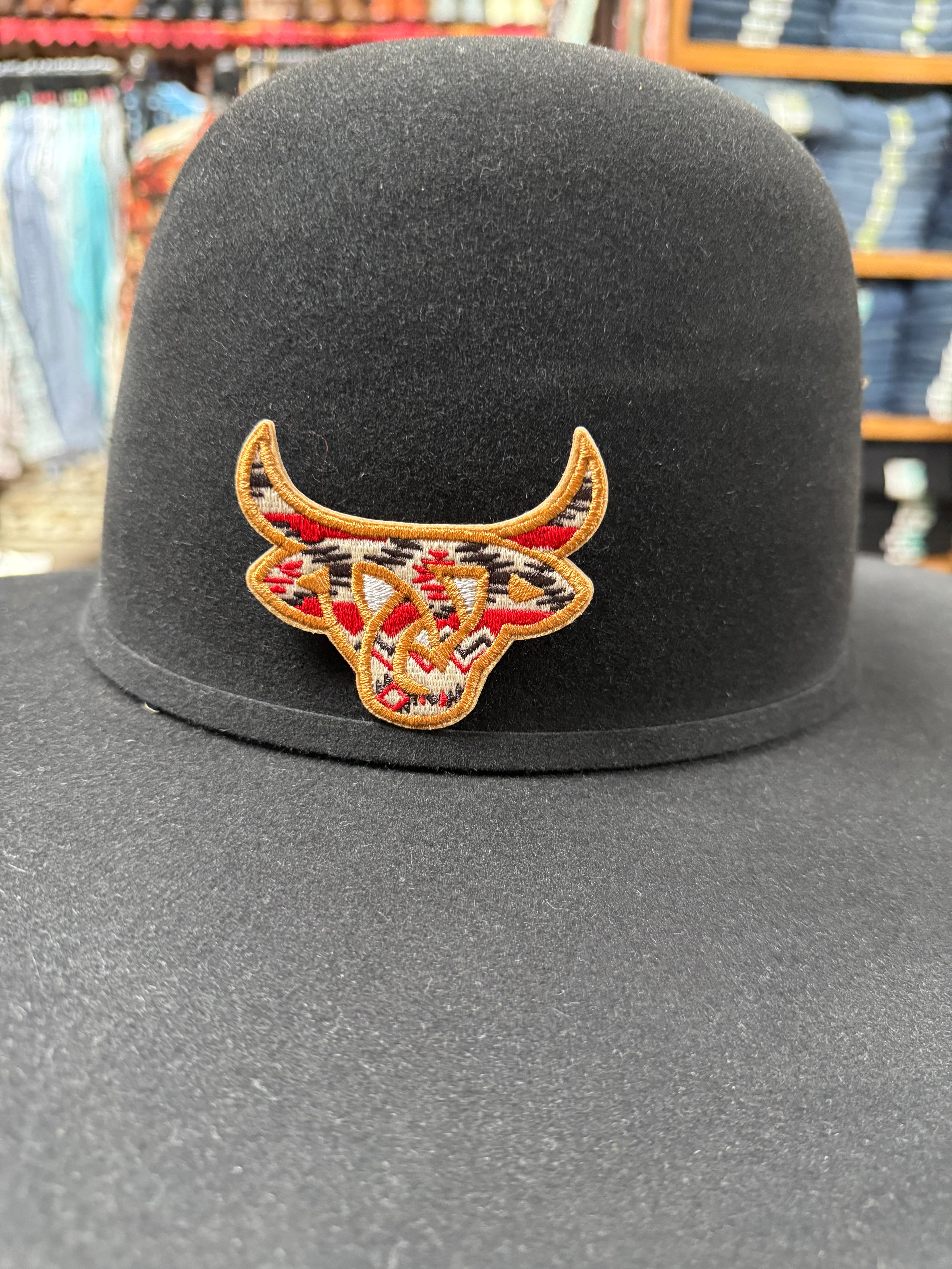 Parche de toro Maya con ternero perdido